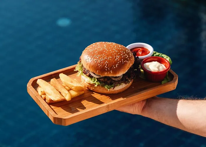 Del Mare מלון אולודניץ