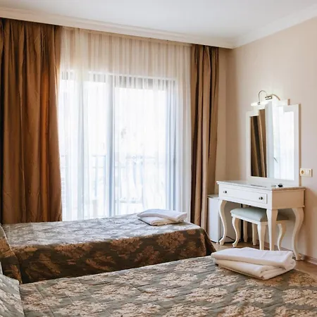 Del Mare Hotel *